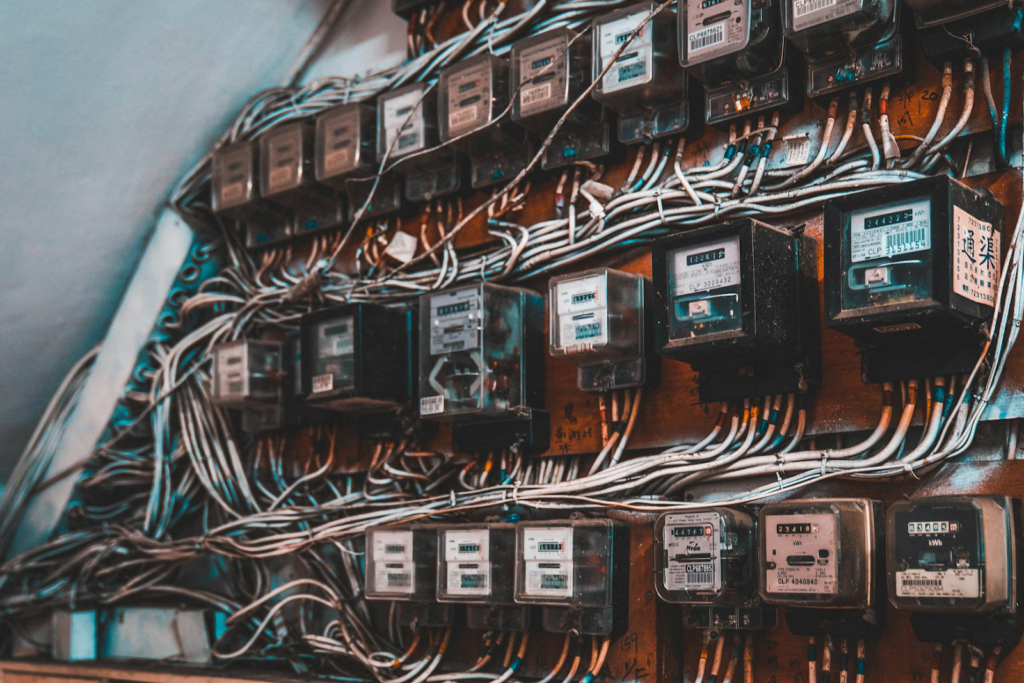 Electrical Equipment Distributors How to Evaluate Inventory, Delivery, and Technical Support